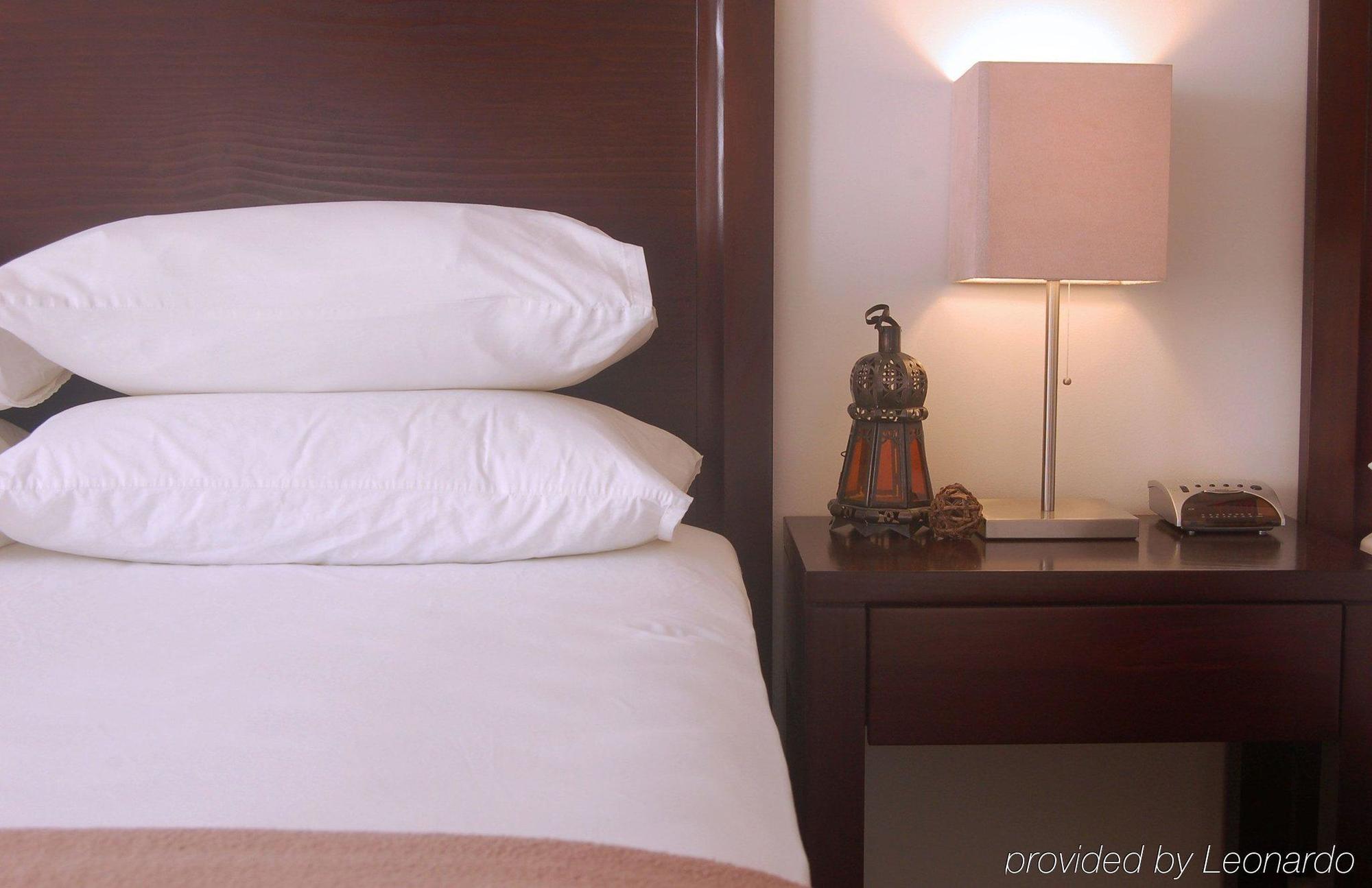 Checkers Resort Terrey Hills Room photo